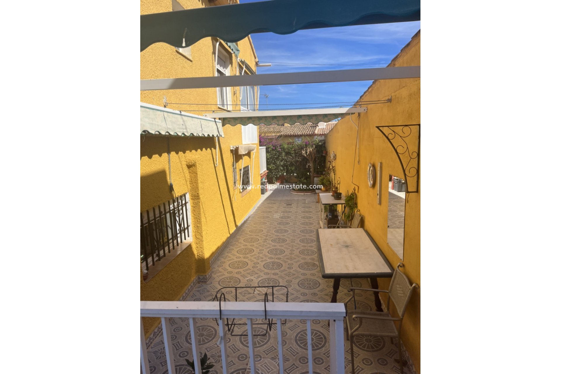 Resale - Villa -
Torrevieja - Punta prima