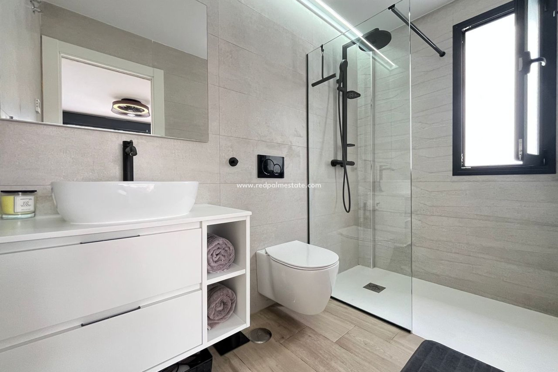 Resale - Villa -
Torrevieja - Punta prima