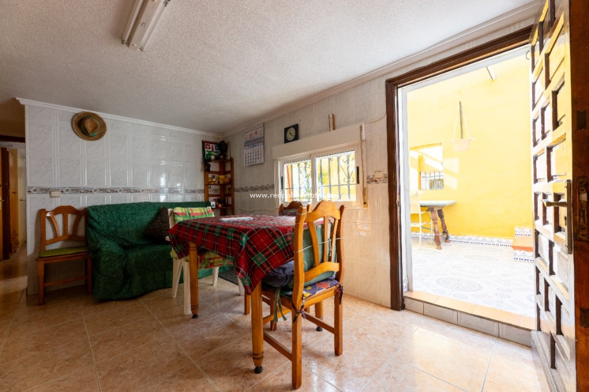 Resale - Villa -
Torrevieja - Punta prima