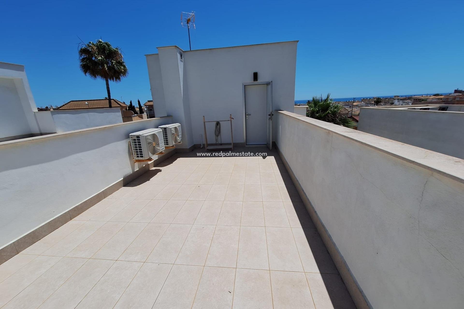 Resale - Villa -
Torrevieja - Rosaleda-los frutales