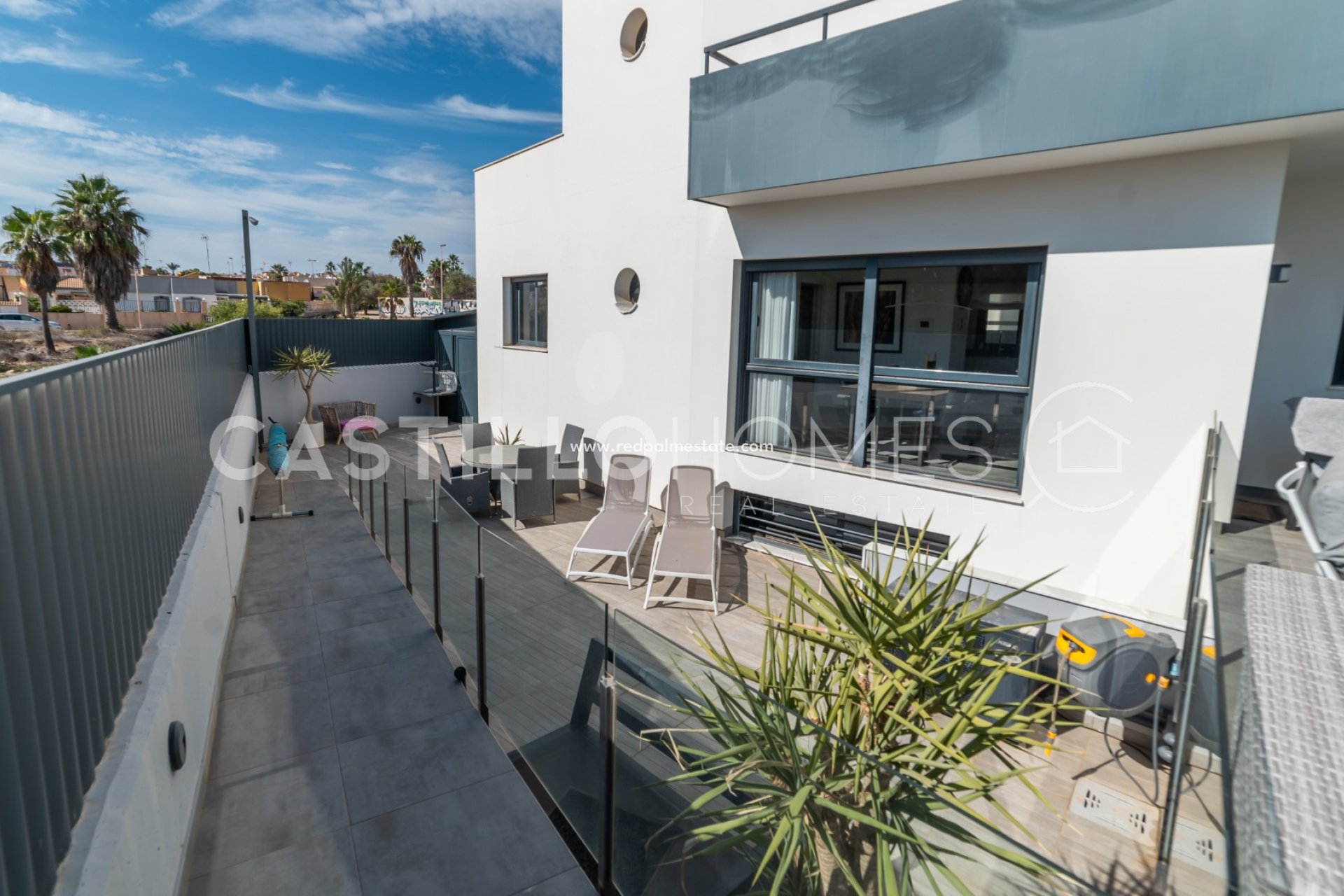 Resale - Villa -
Torrevieja - Rosaleda-los frutales