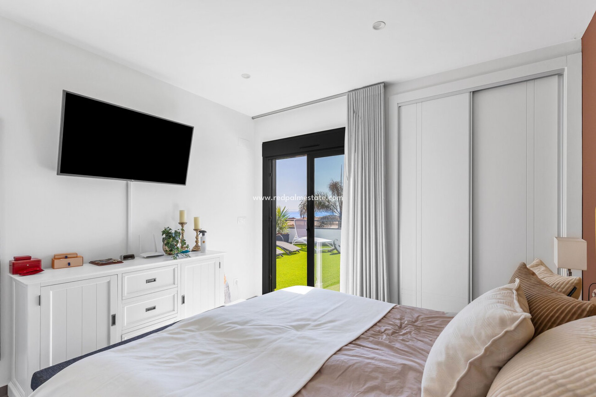 Resale - Villa -
Torrevieja - Rosaleda