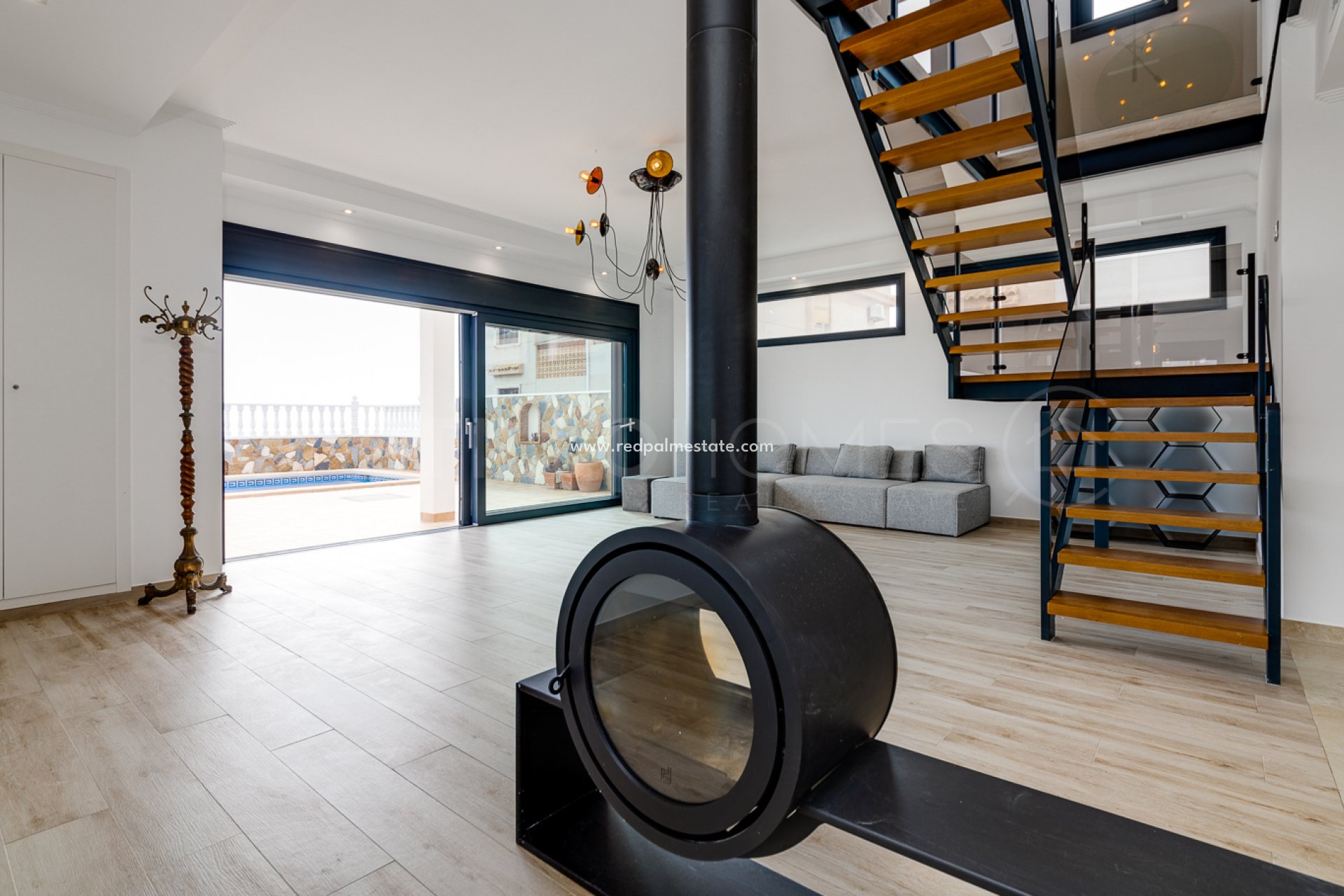 Resale - Villa -
Torrevieja - Torre del moro