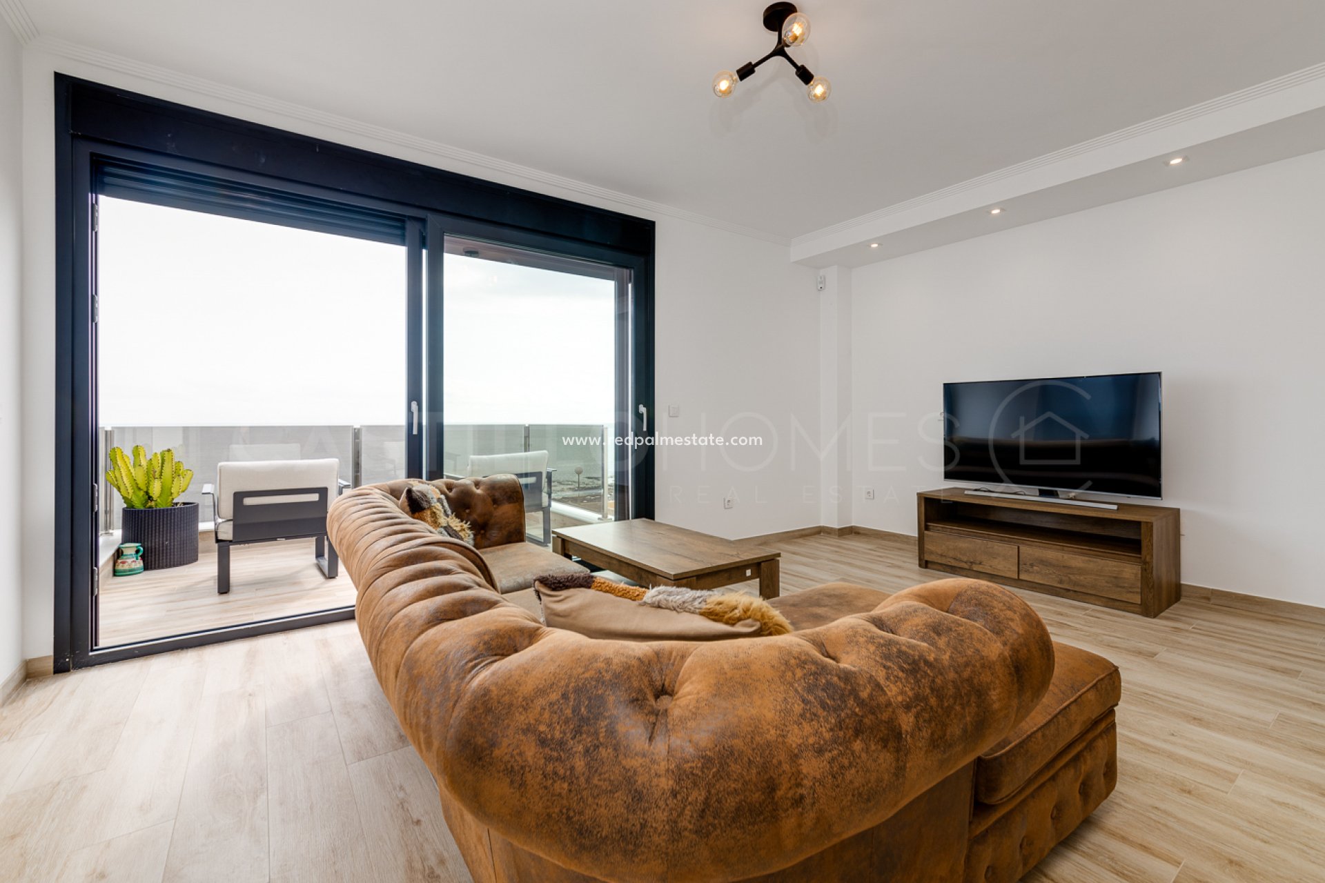 Resale - Villa -
Torrevieja - Torre del moro