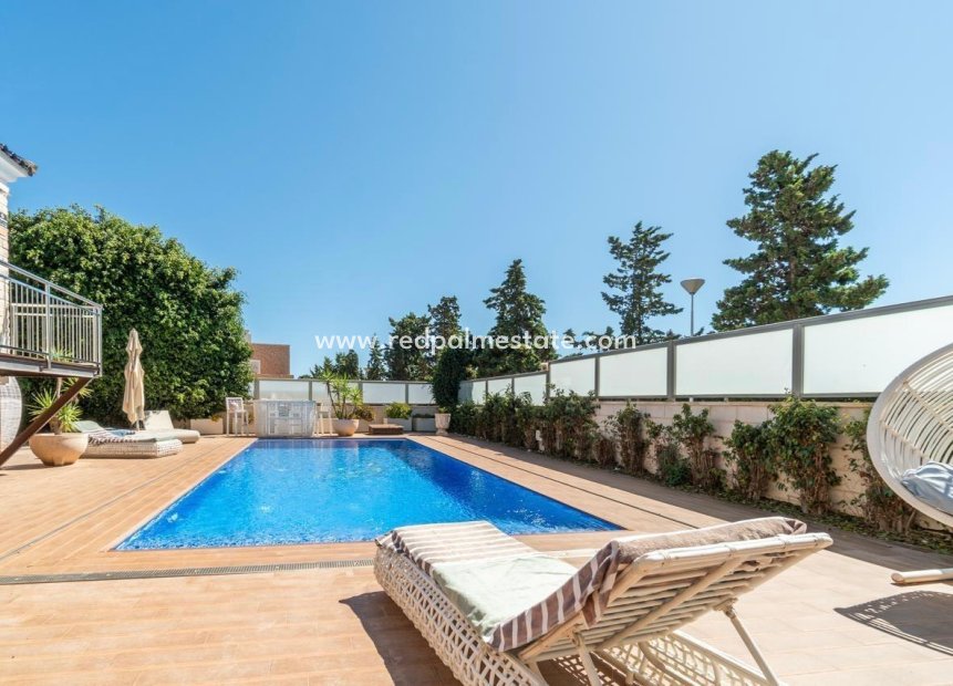 Resale - Villa -
Torrevieja - Torre la mata