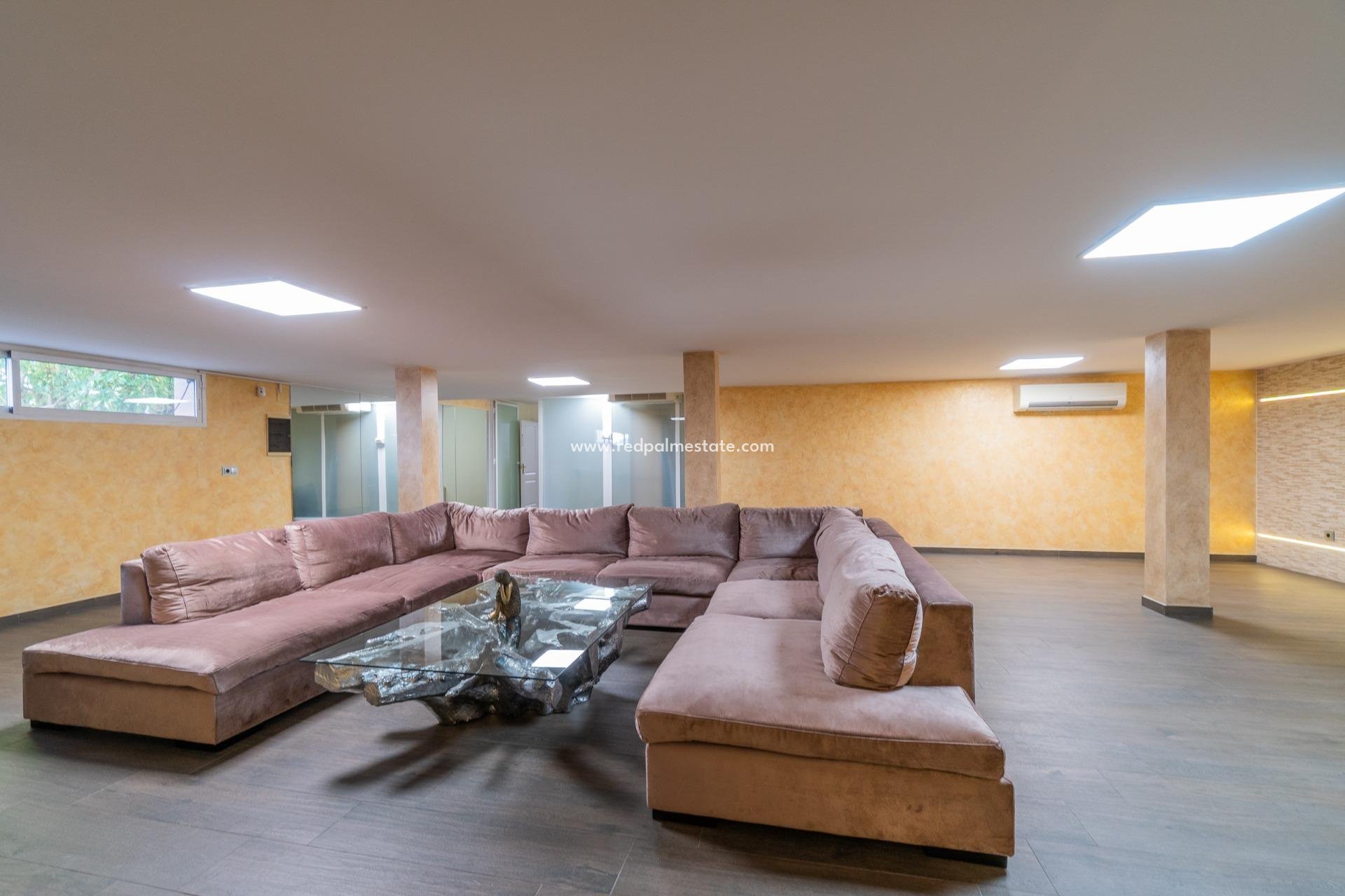 Resale - Villa -
Torrevieja - Torre la mata