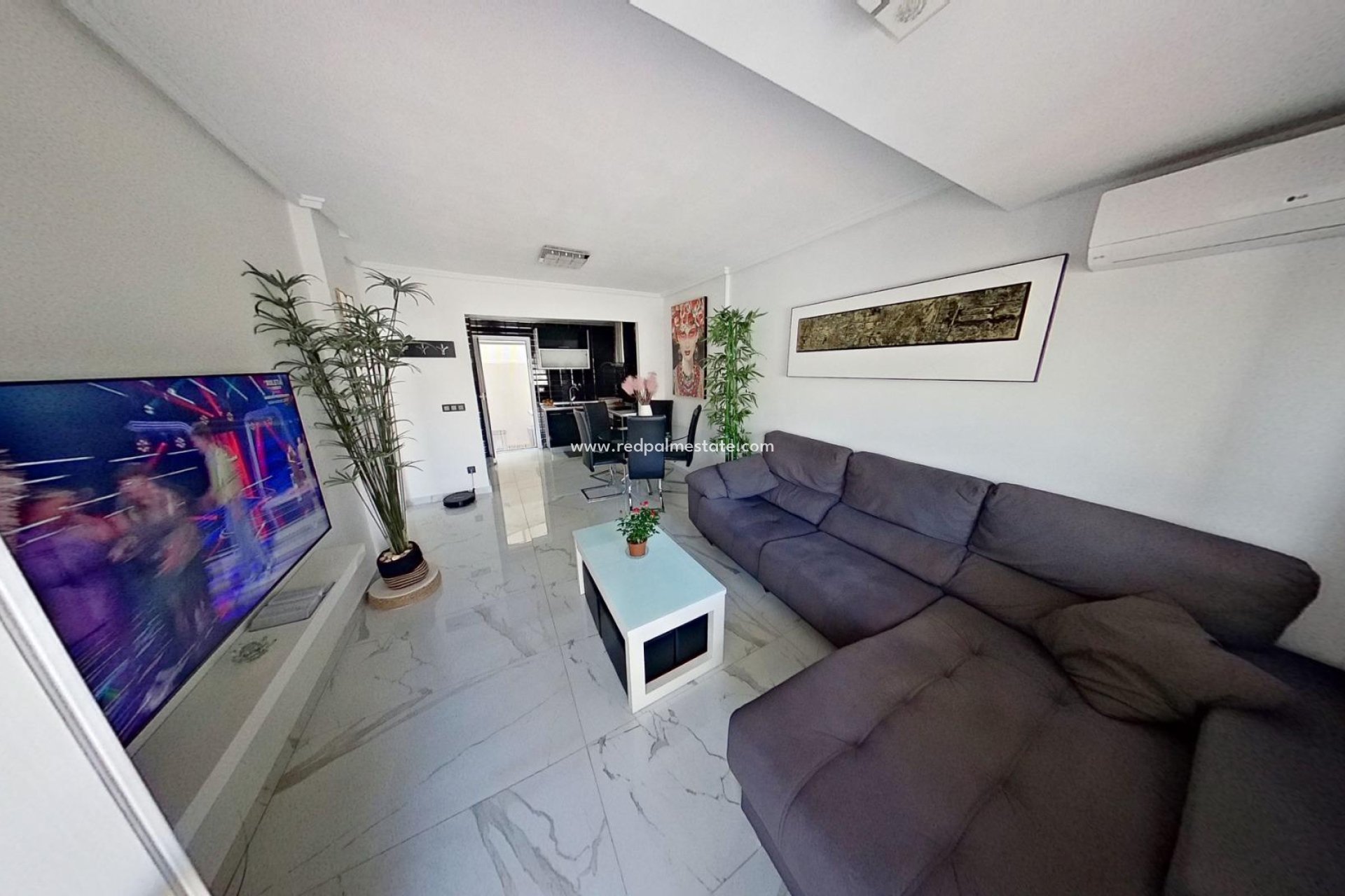 Resale - Villa -
Torrevieja - Torreblanca