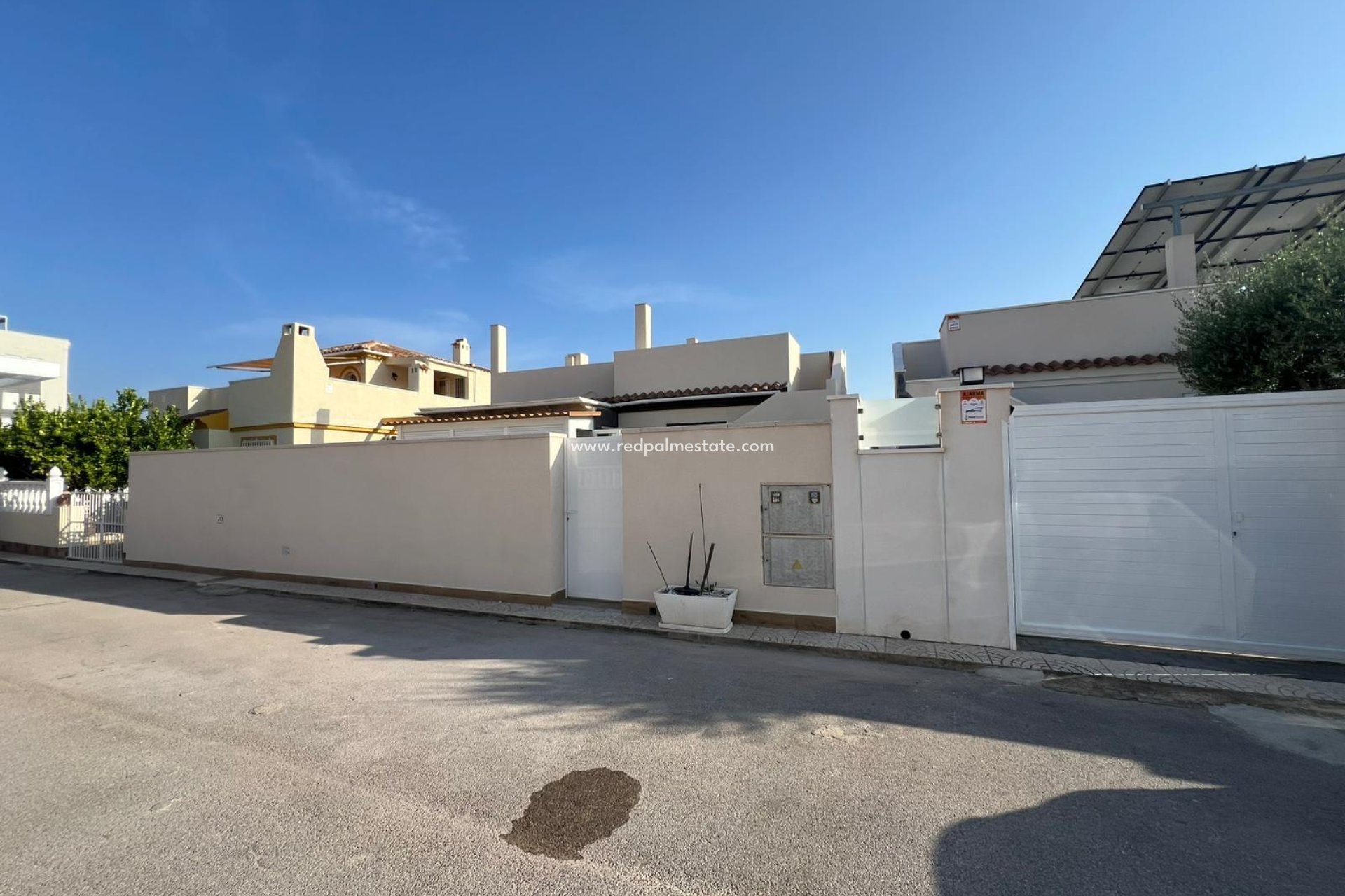 Resale - Villa -
Torrevieja - Torreblanca