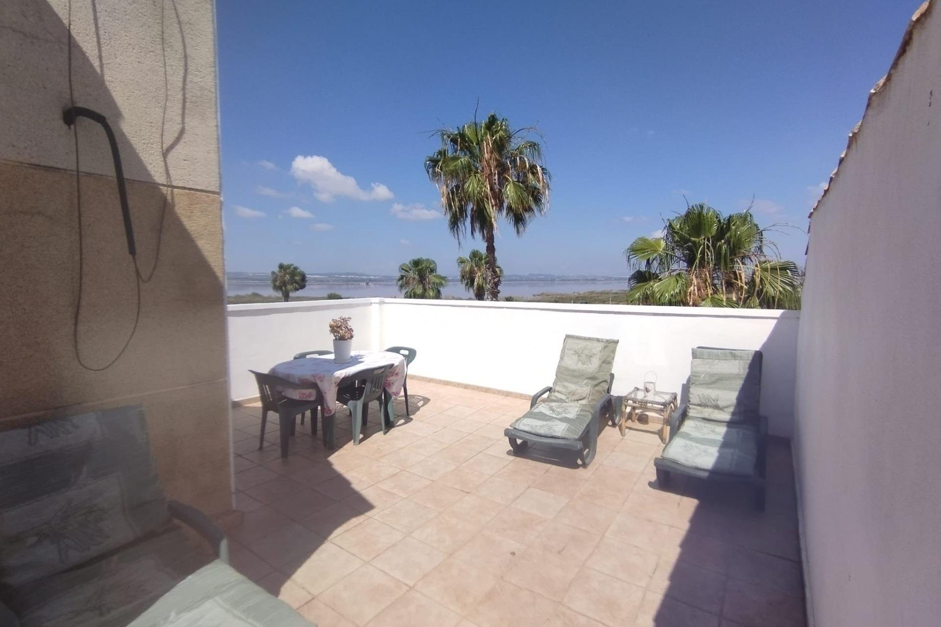 Resale - Villa -
Torrevieja - Torreta