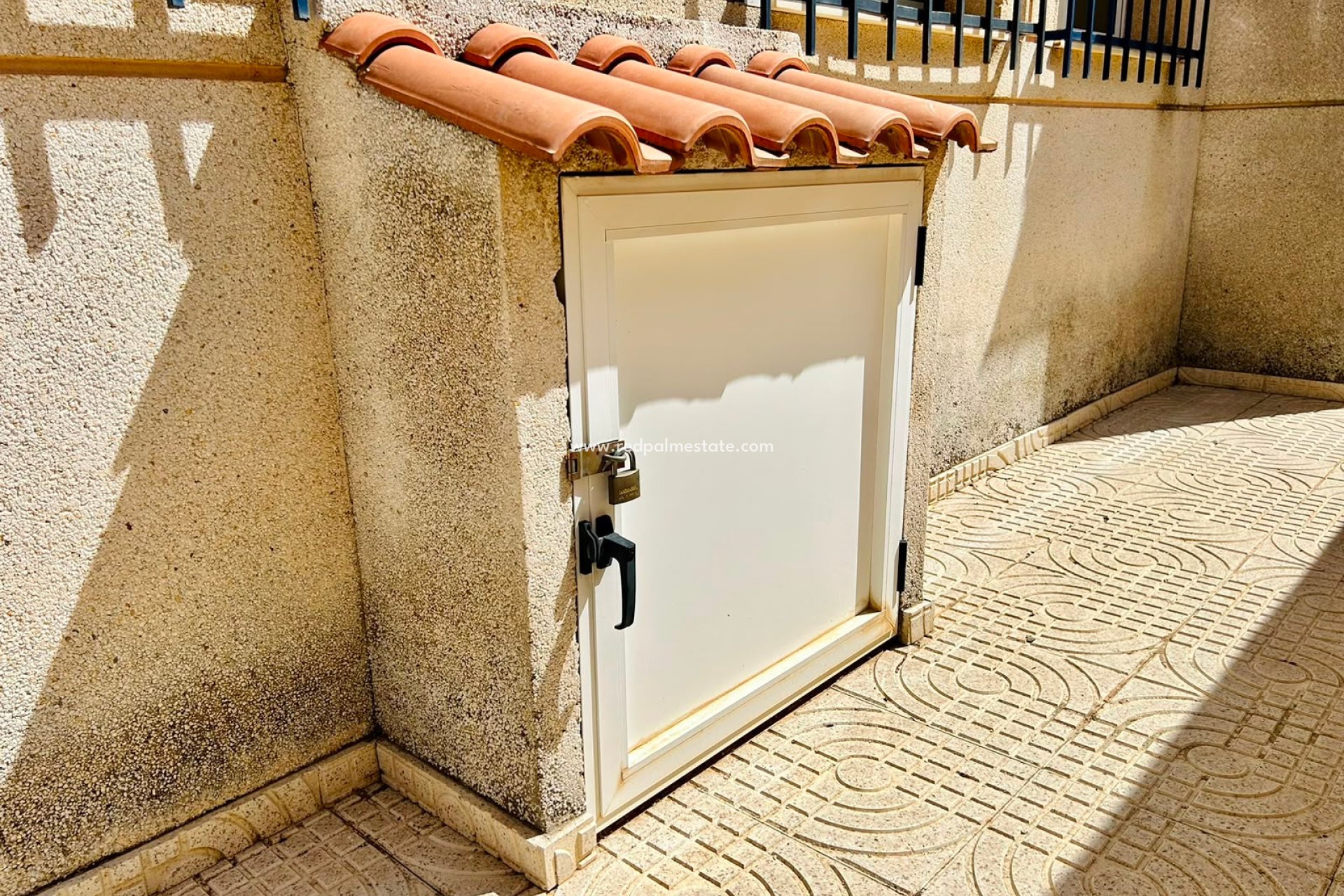 Resale - Villa -
Torrevieja - Urbanización San Luis