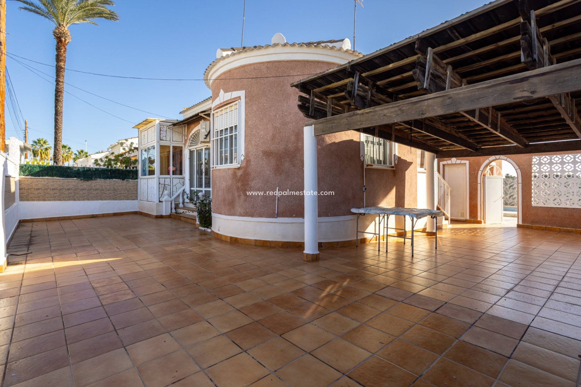 Resale - Villa -
Torrevieja - Urbanización San Luis
