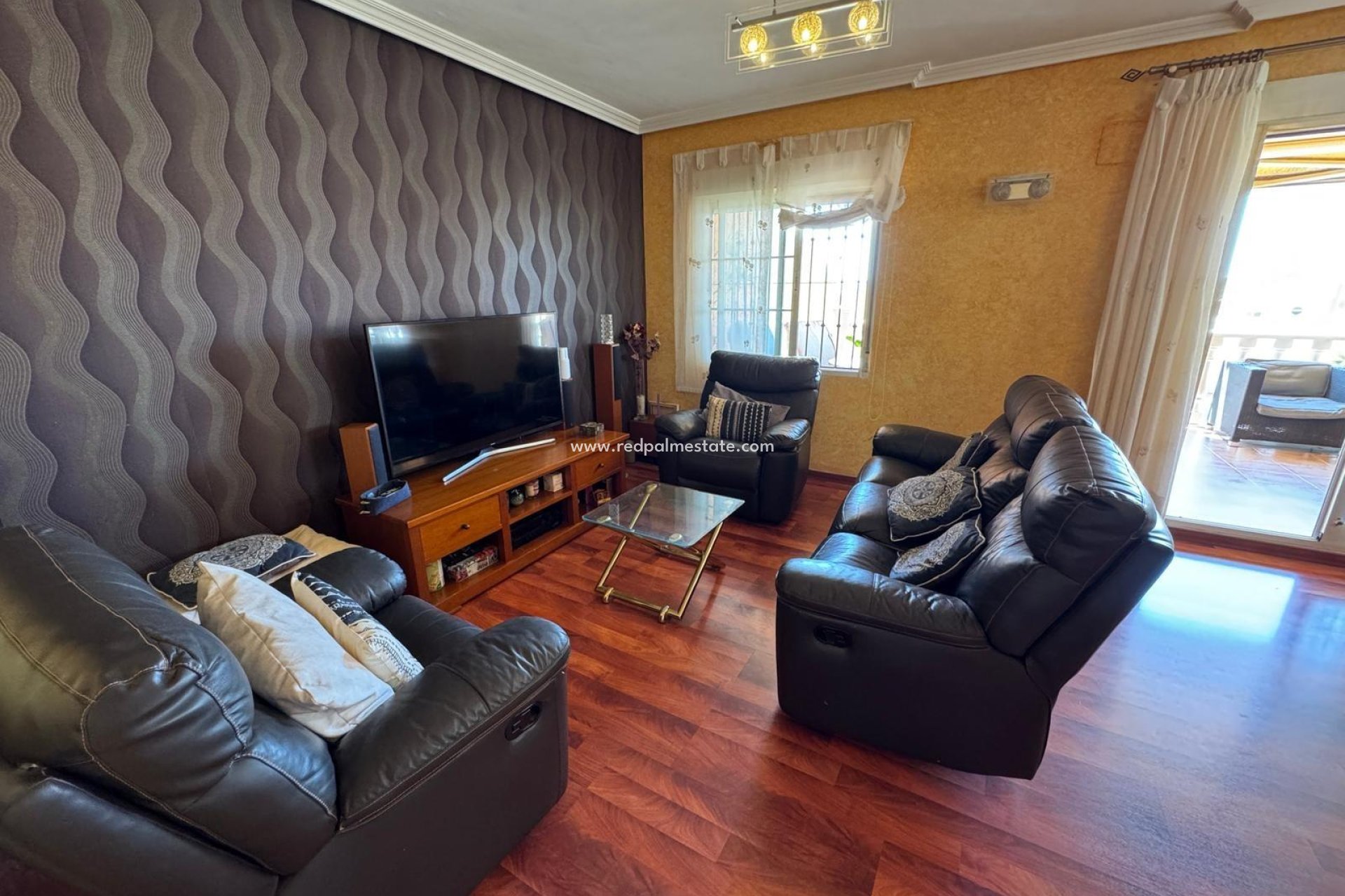 Resale - Villa -
Torrevieja - Zona Los Frutales