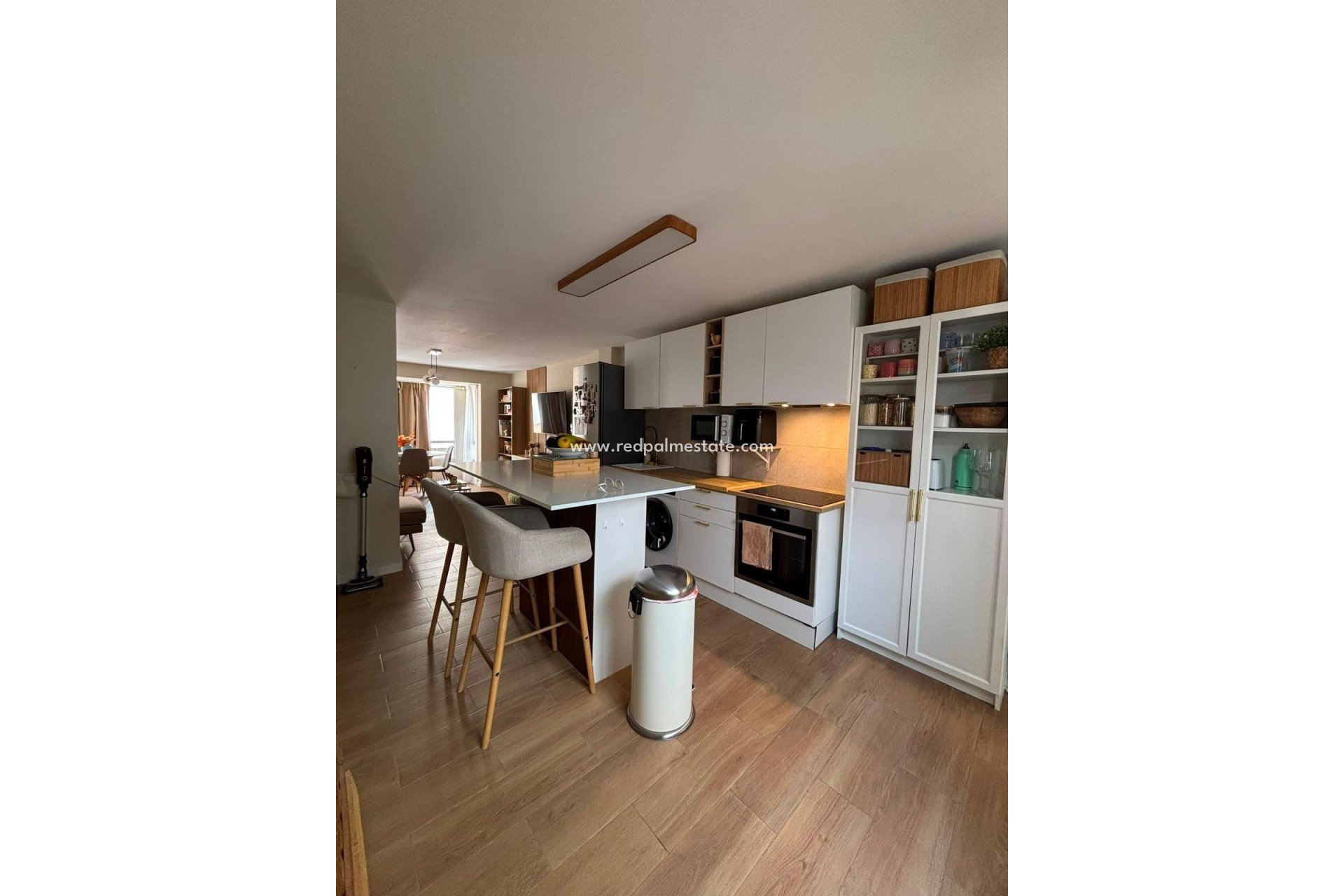 Resale - Villa -
Torrevieja