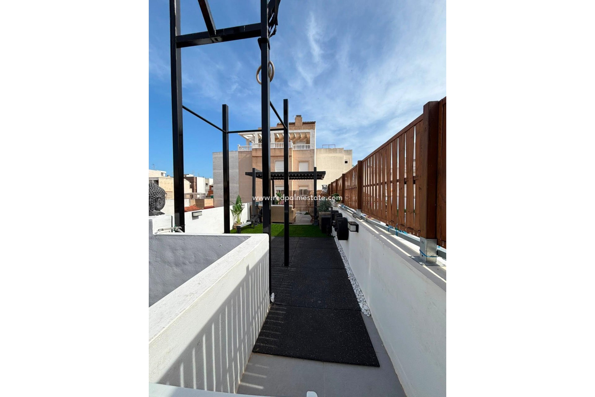 Resale - Villa -
Torrevieja