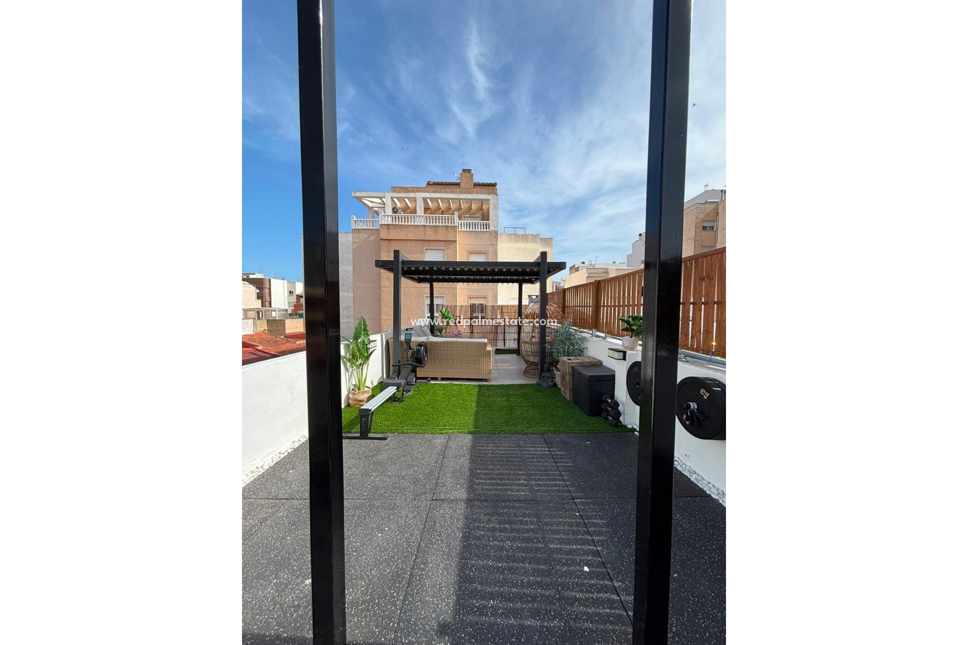 Resale - Villa -
Torrevieja
