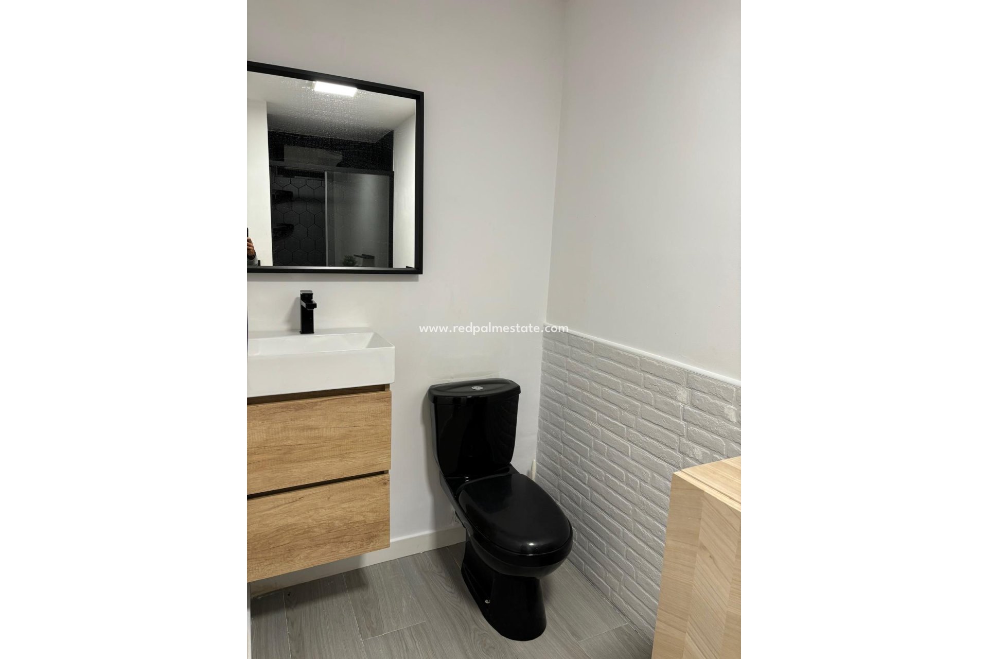 Resale - Villa -
Torrevieja
