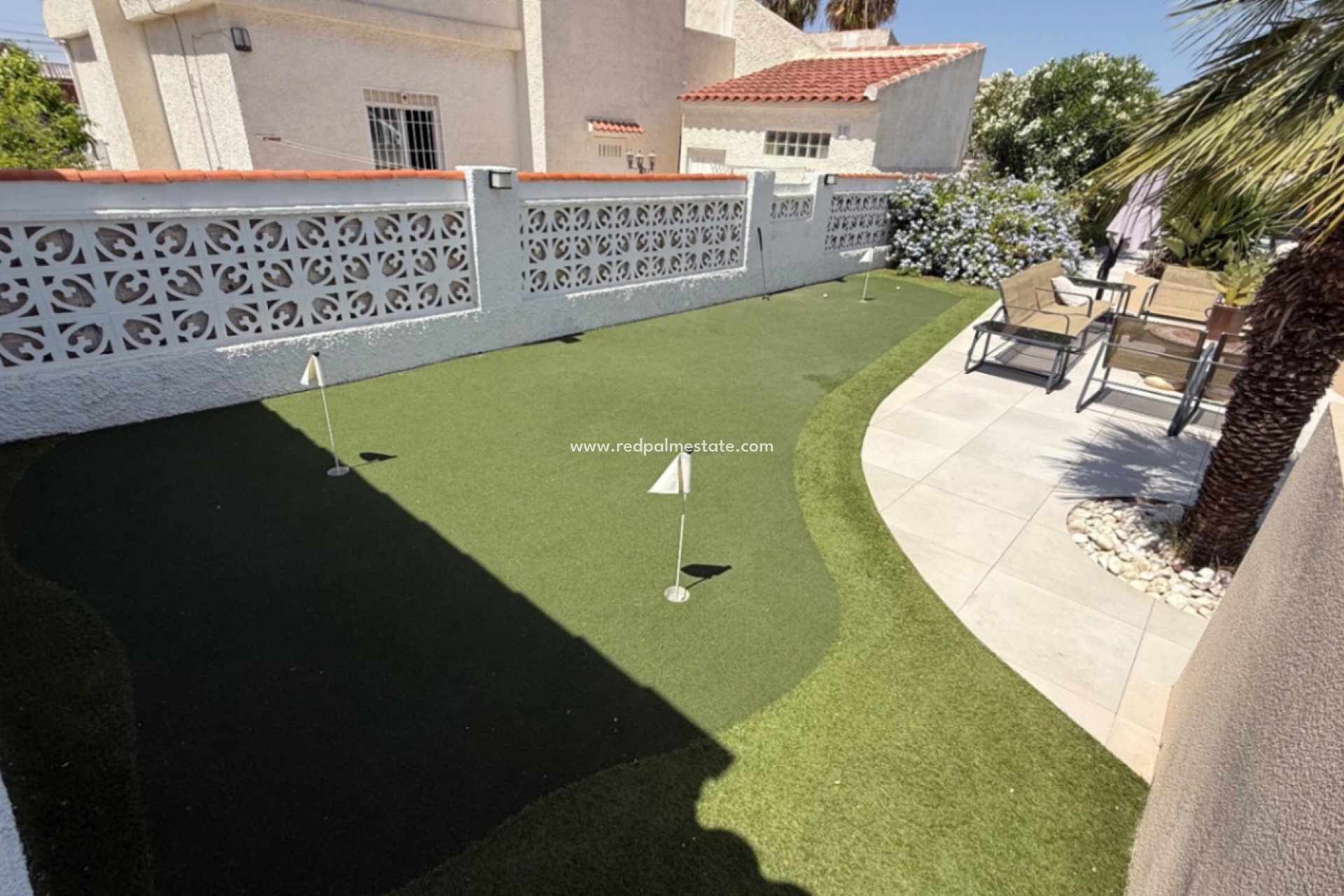 Resale - Villa -
Torrevieja