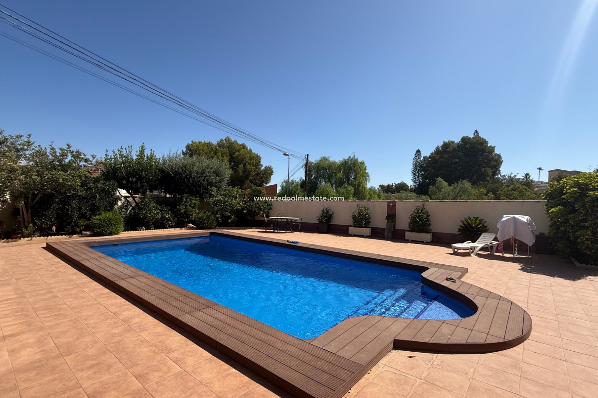 Resale - Villa -
Torrevieja