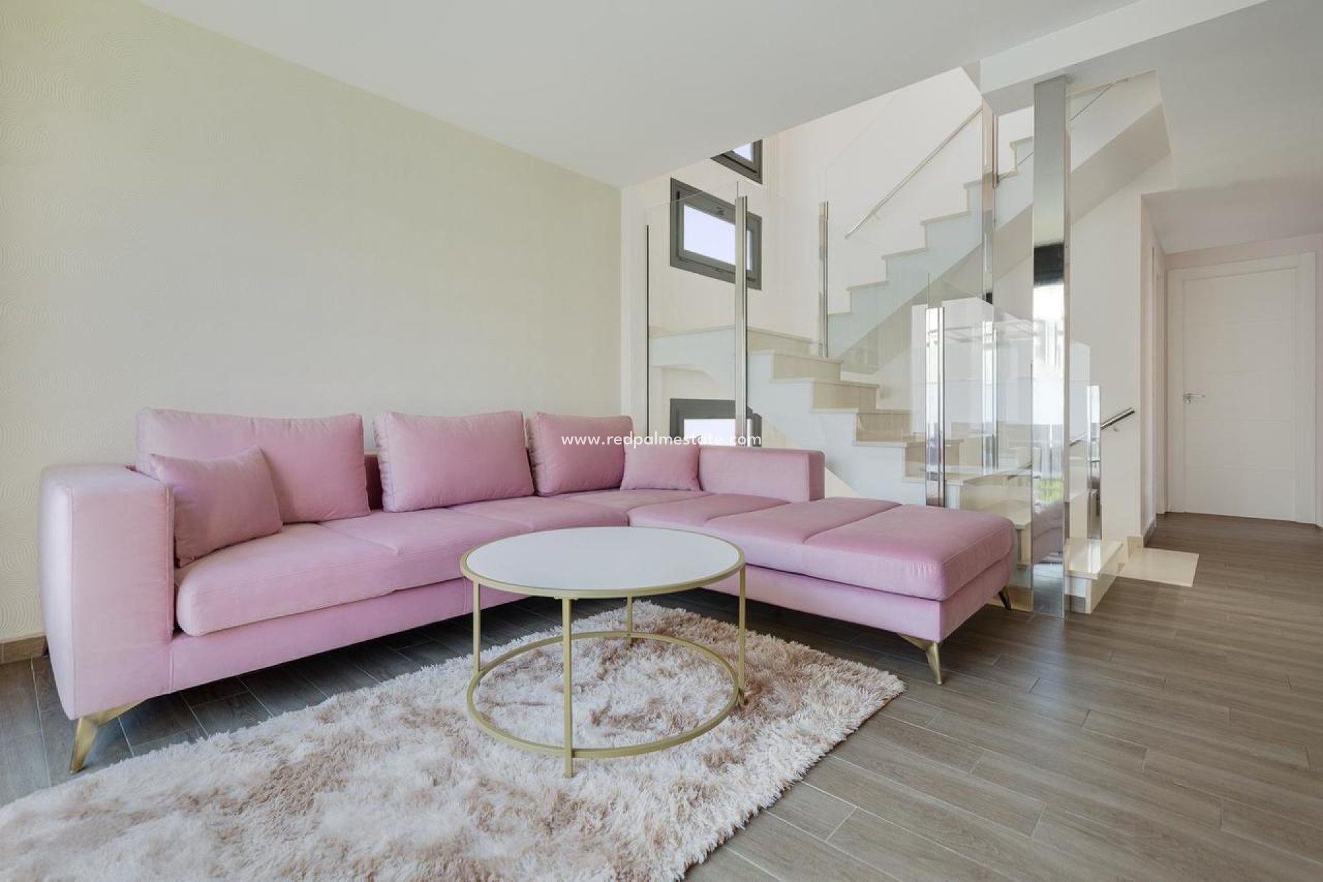 Resale - Villa -
Torrevieja