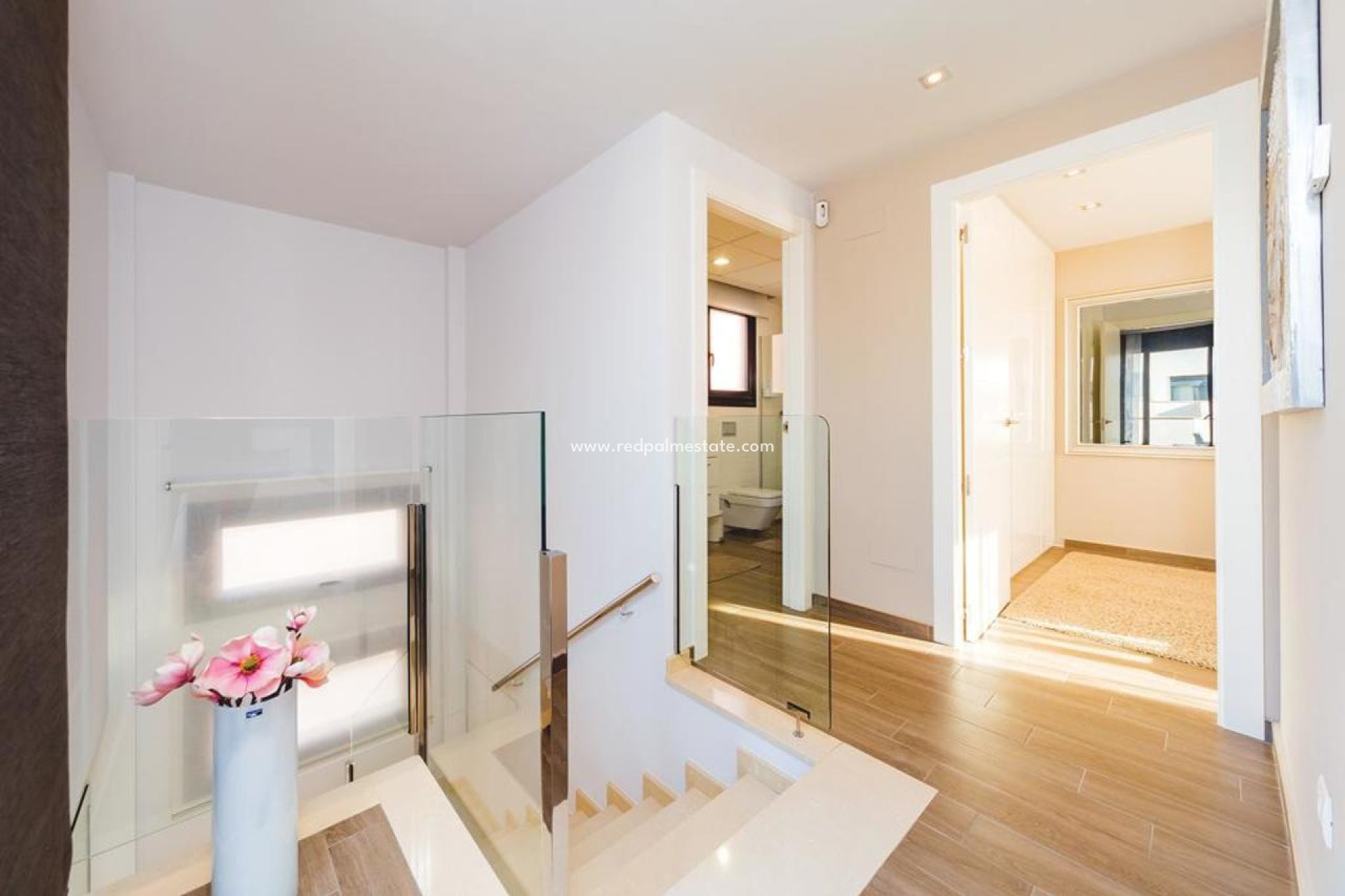 Resale - Villa -
Torrevieja