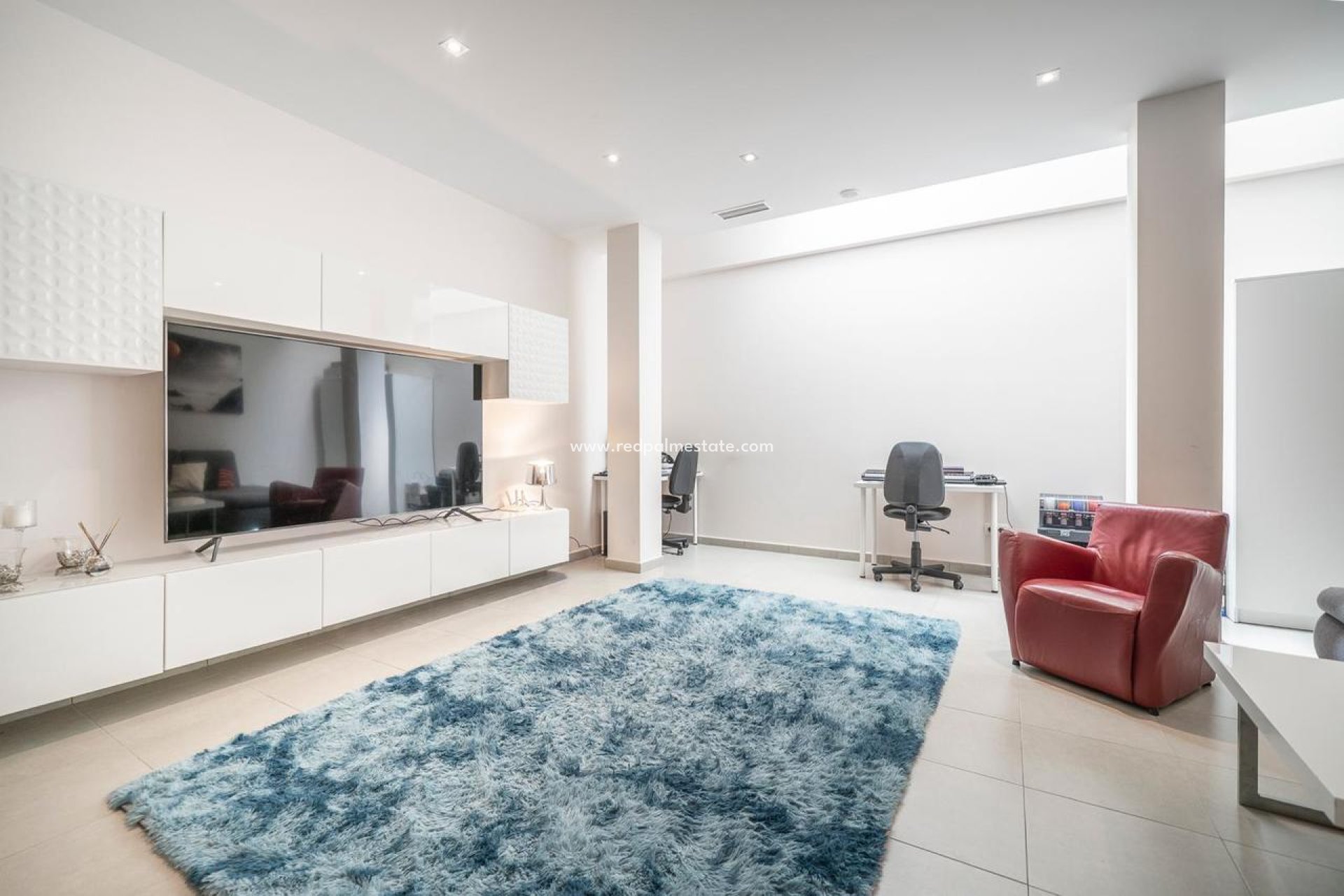 Resale - Villa -
Torrevieja