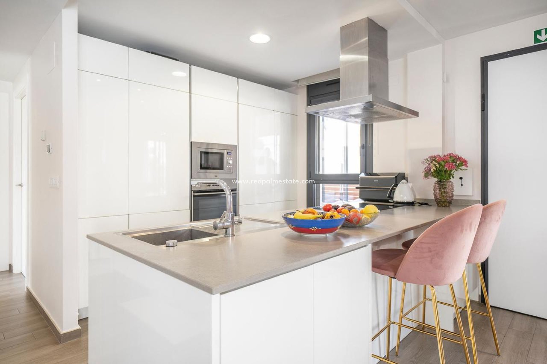 Resale - Villa -
Torrevieja