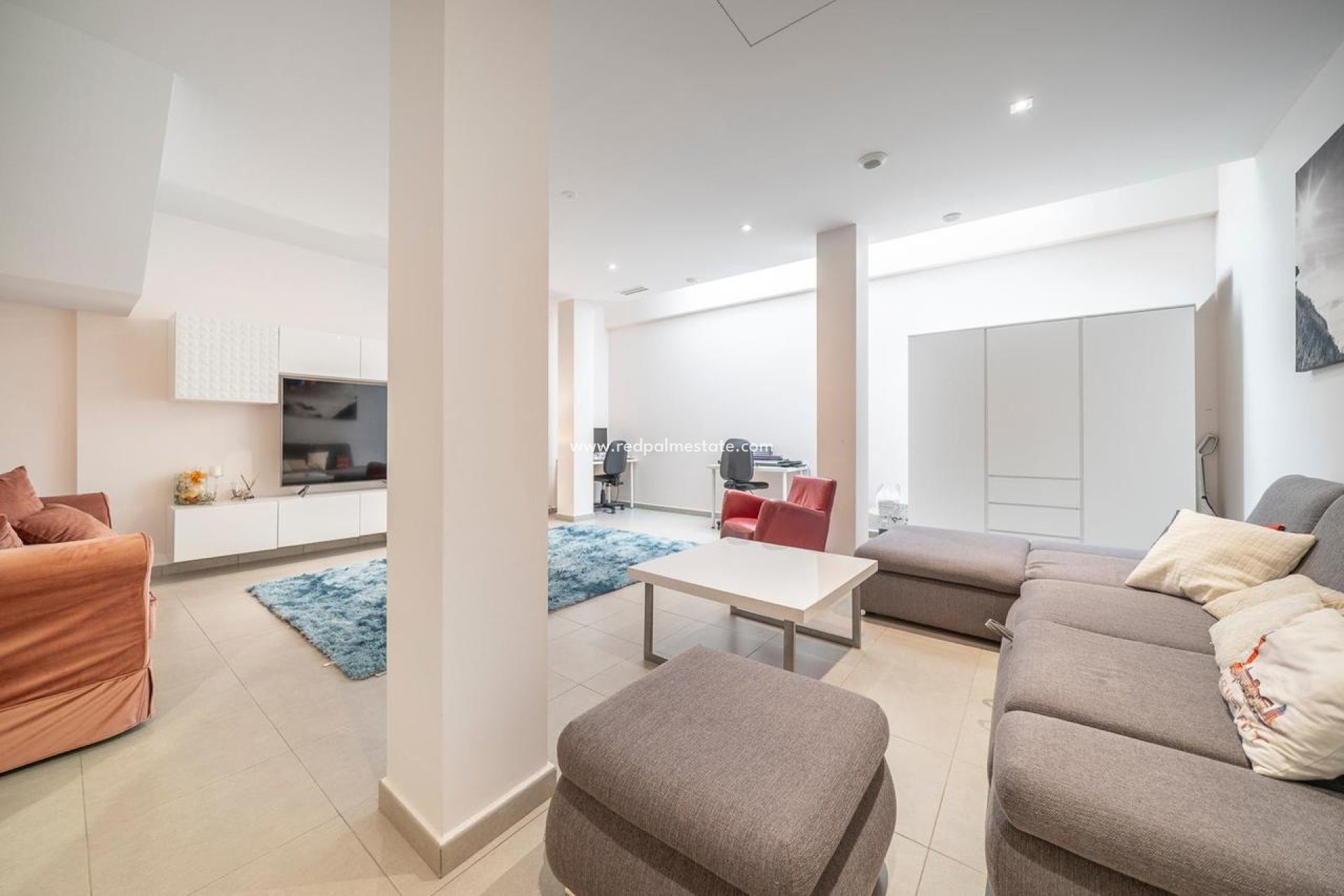 Resale - Villa -
Torrevieja