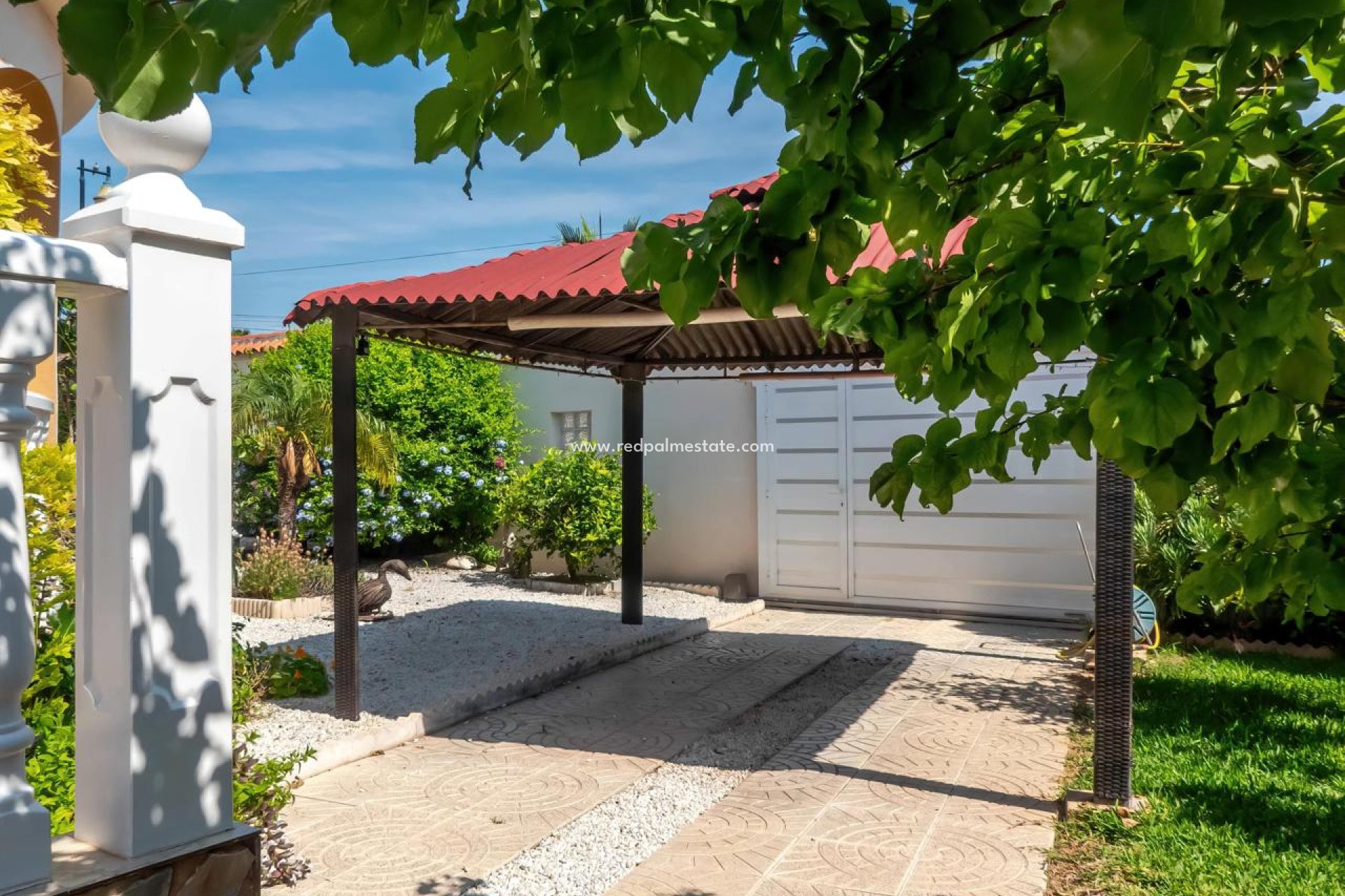 Resale - Villa -
Torrevieja