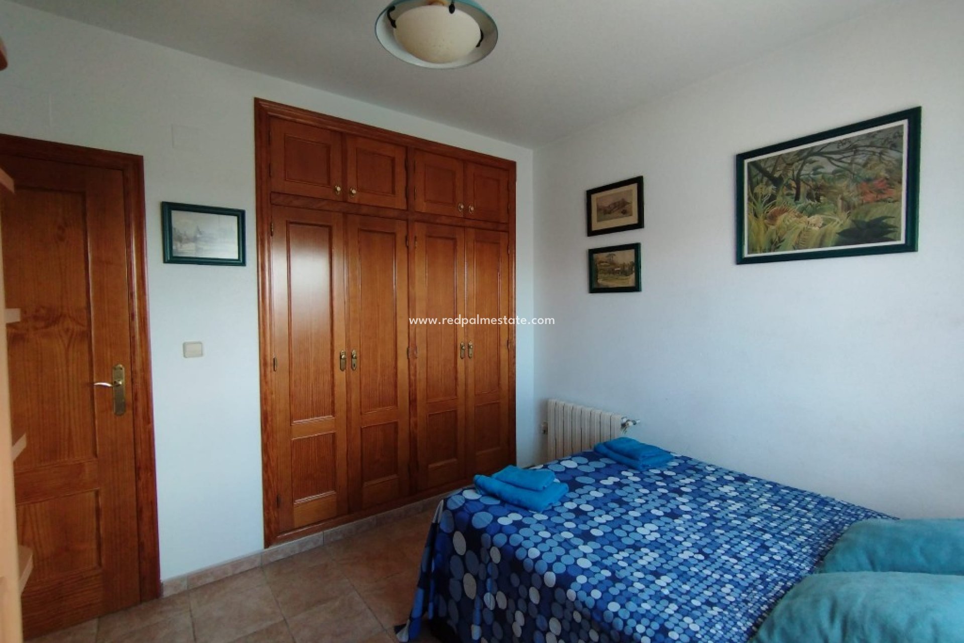 Resale - Villa -
Torrevieja