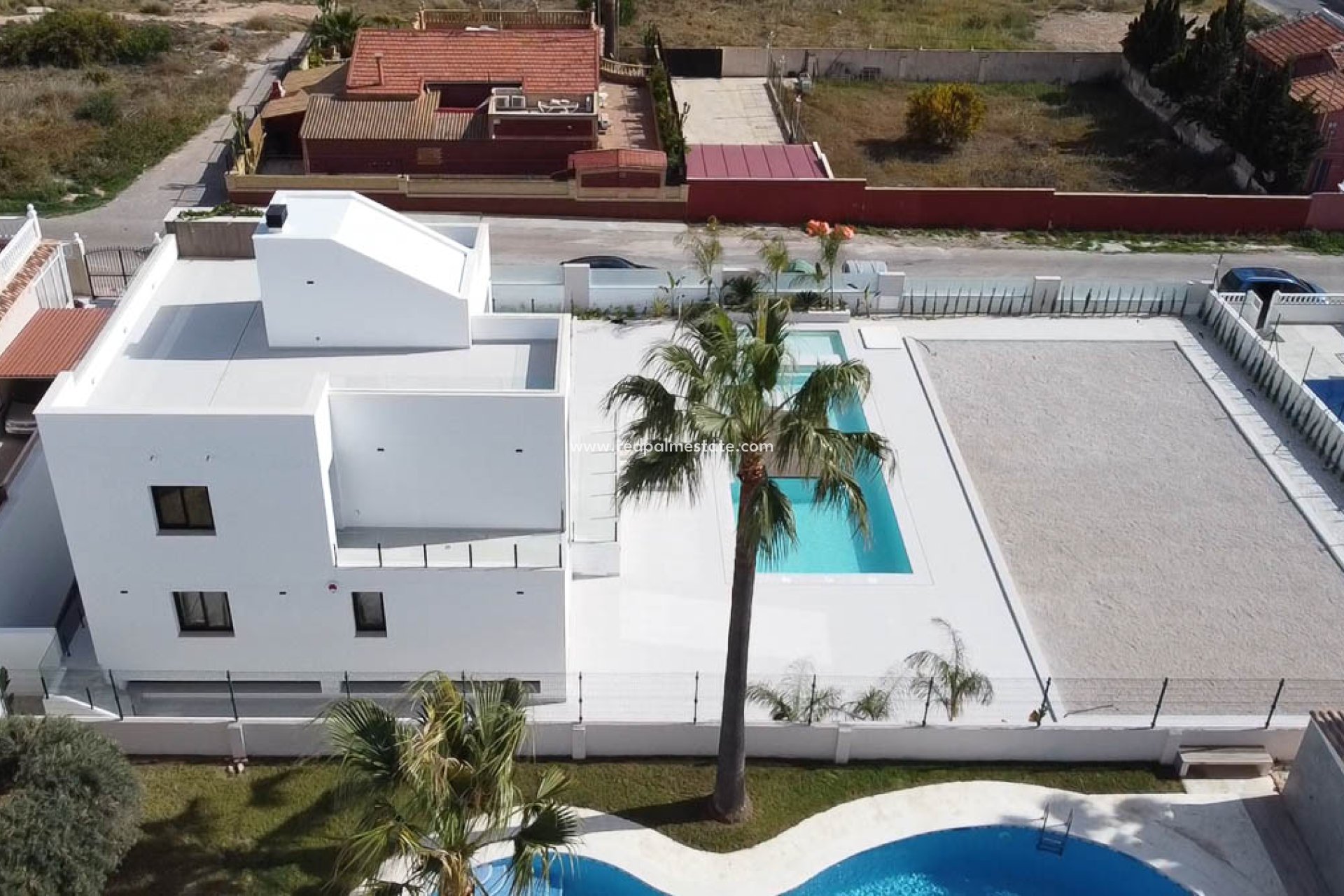 Resale - Villa -
Torrevieja