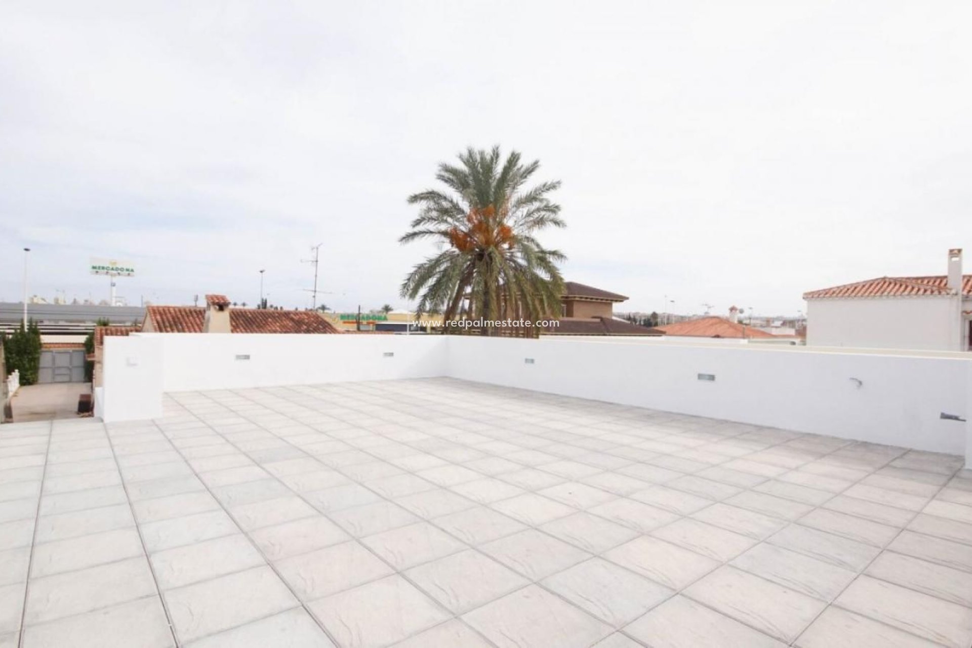 Resale - Villa -
Torrevieja