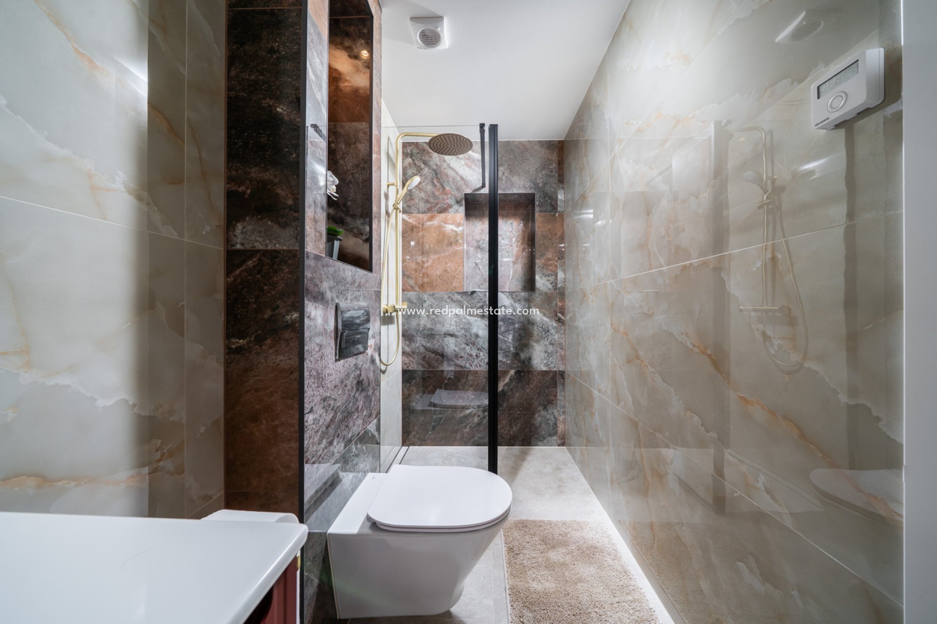 Resale - Villa -
Torrevieja