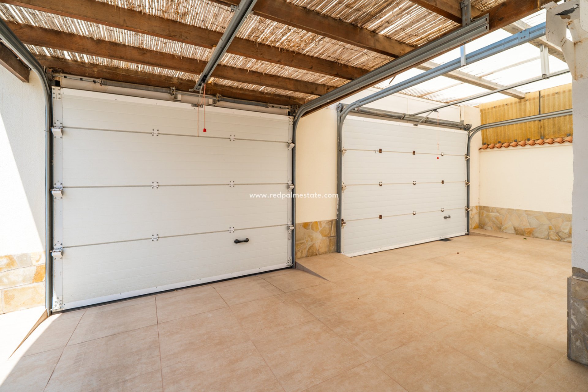 Resale - Villa -
Torrevieja