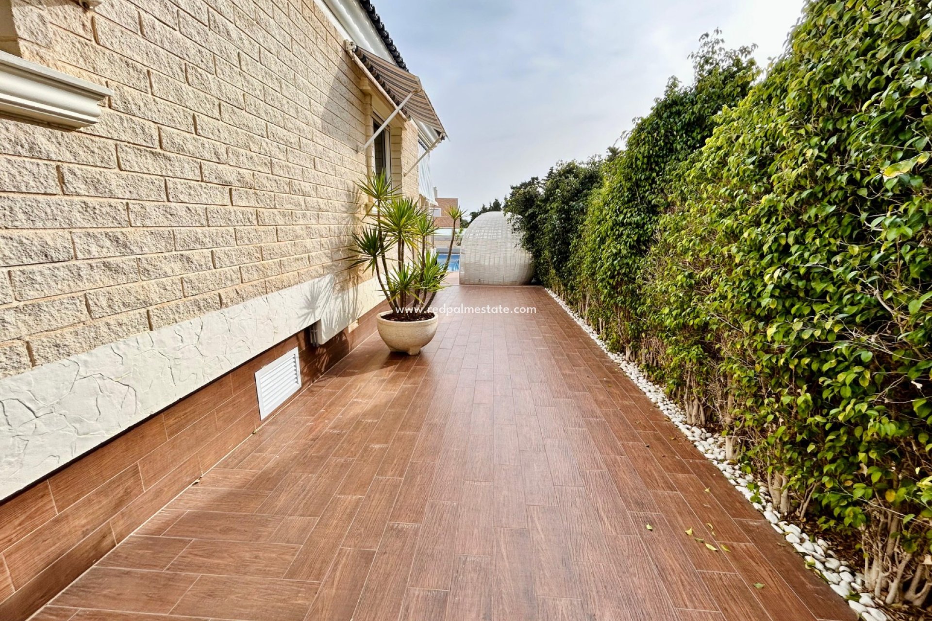 Resale - Villa -
Torrevieja