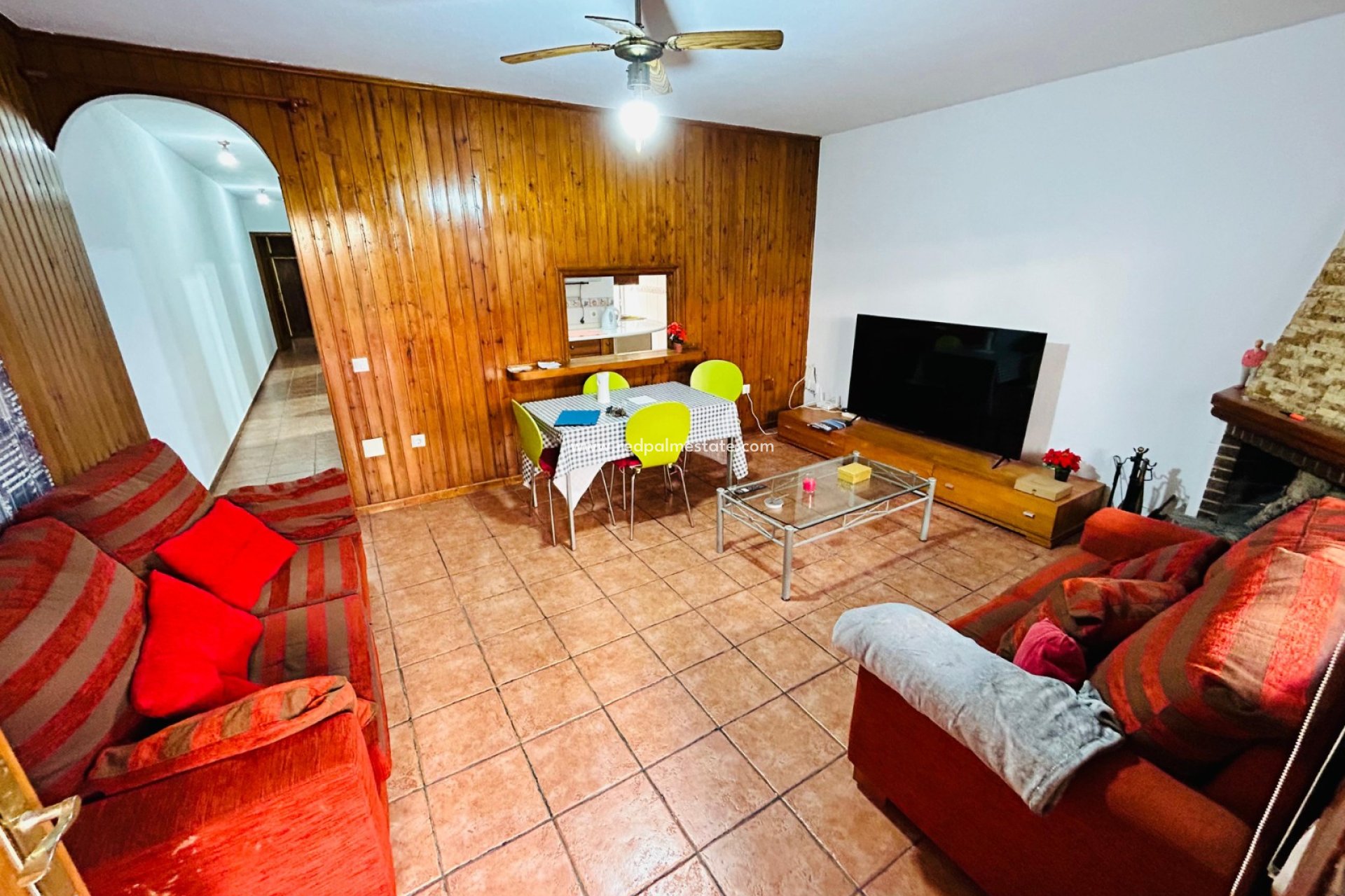 Resale - Villa -
Torrevieja