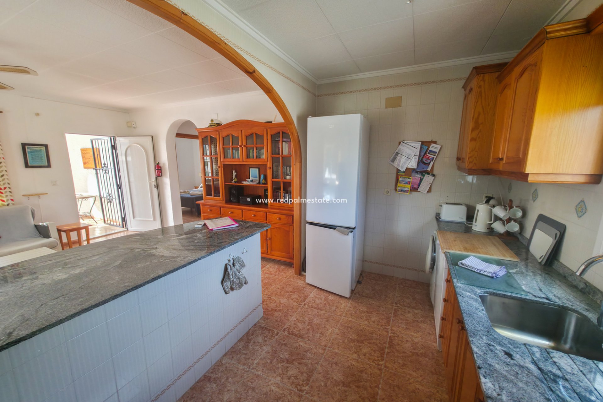 Resale - Villa -
Torrevieja