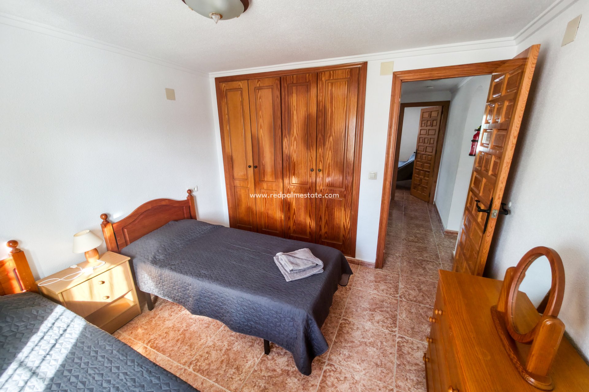 Resale - Villa -
Torrevieja