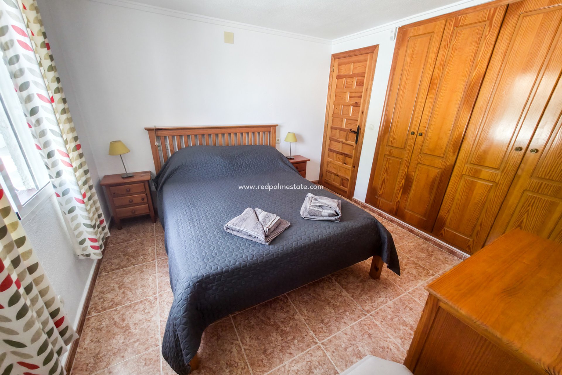 Resale - Villa -
Torrevieja