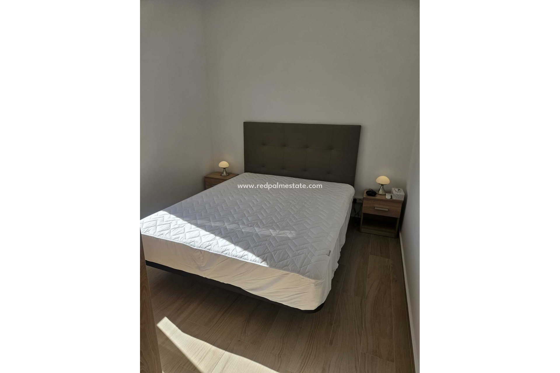 Resale - Villa -
Torrevieja