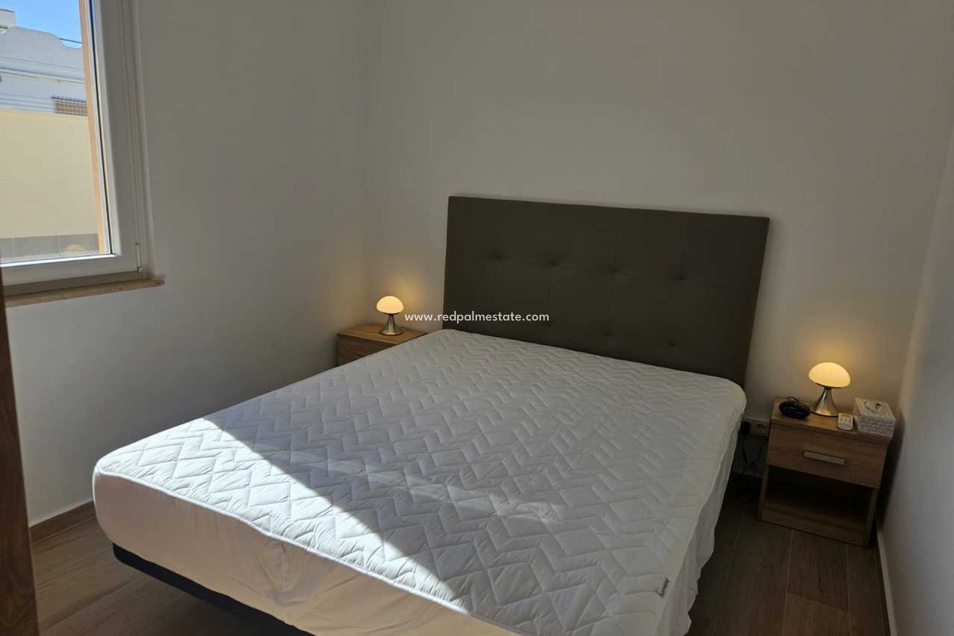 Resale - Villa -
Torrevieja