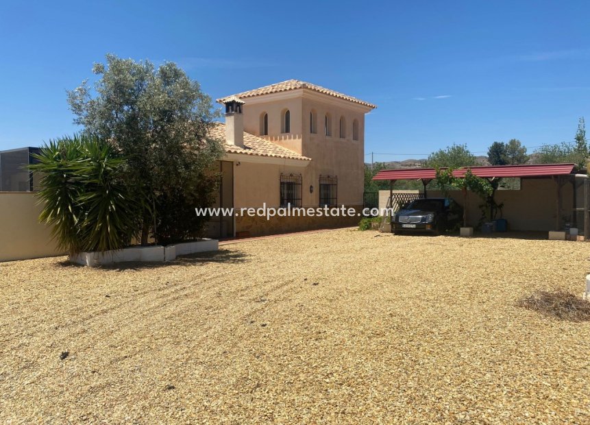 Resale - Villa -
Urcal