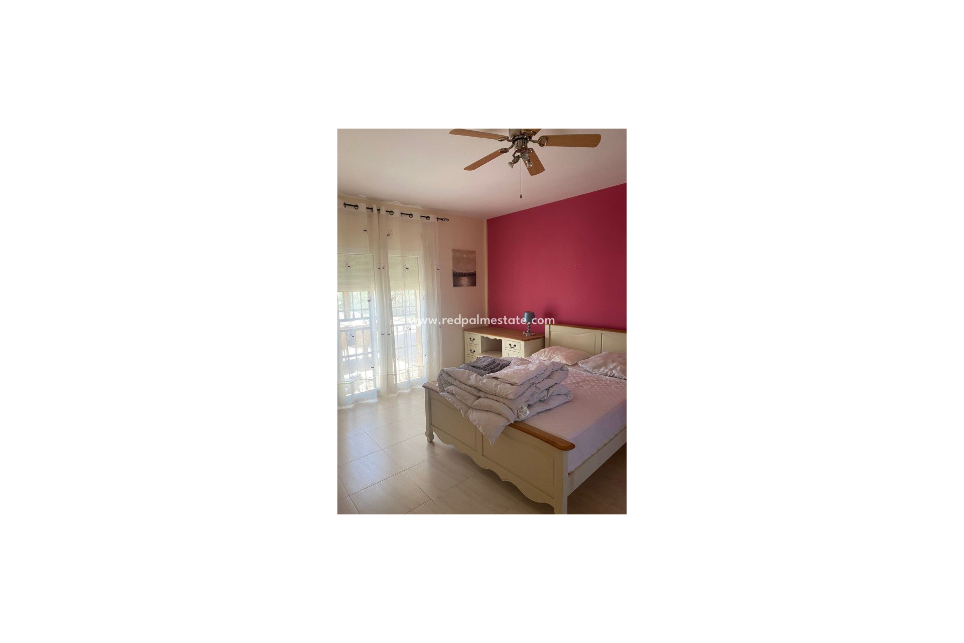 Resale - Villa -
Urcal