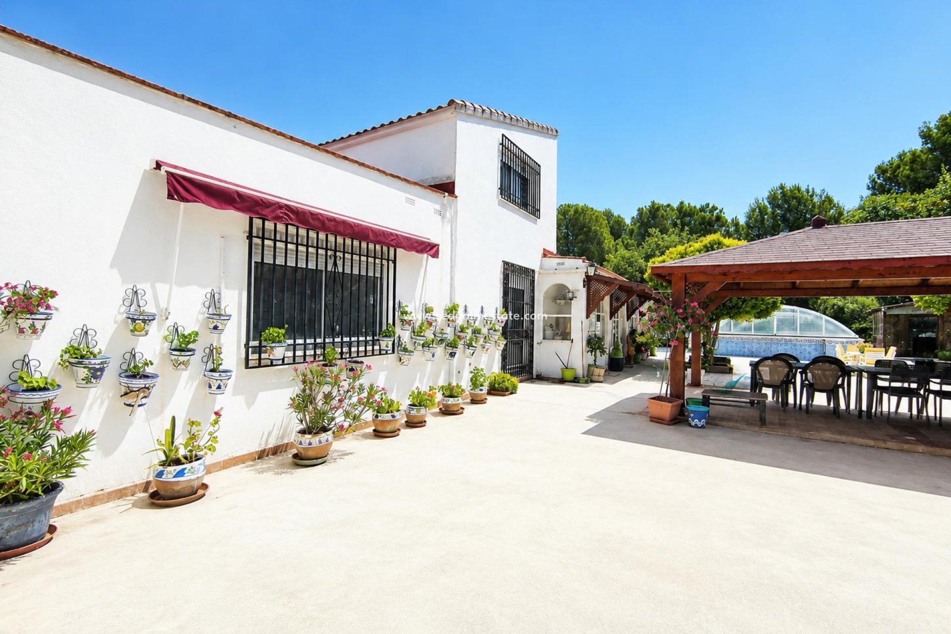 Resale - Villa -
Villena - Inland
