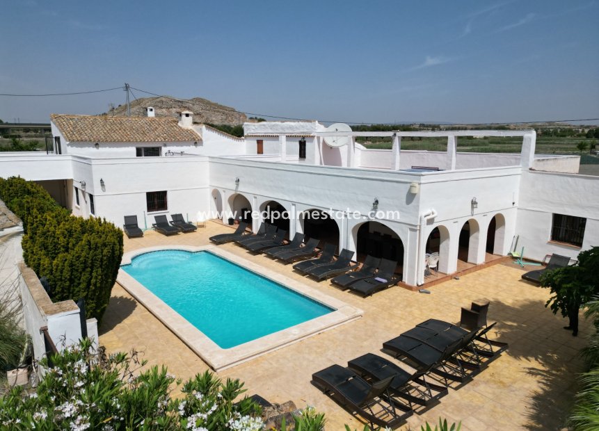 Resale - Villa -
Villena - Inland