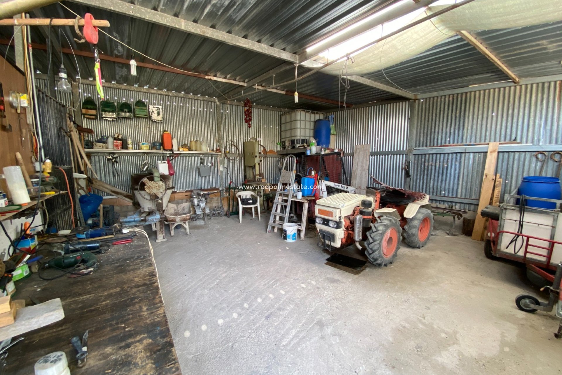 Resale - Villa -
Villena