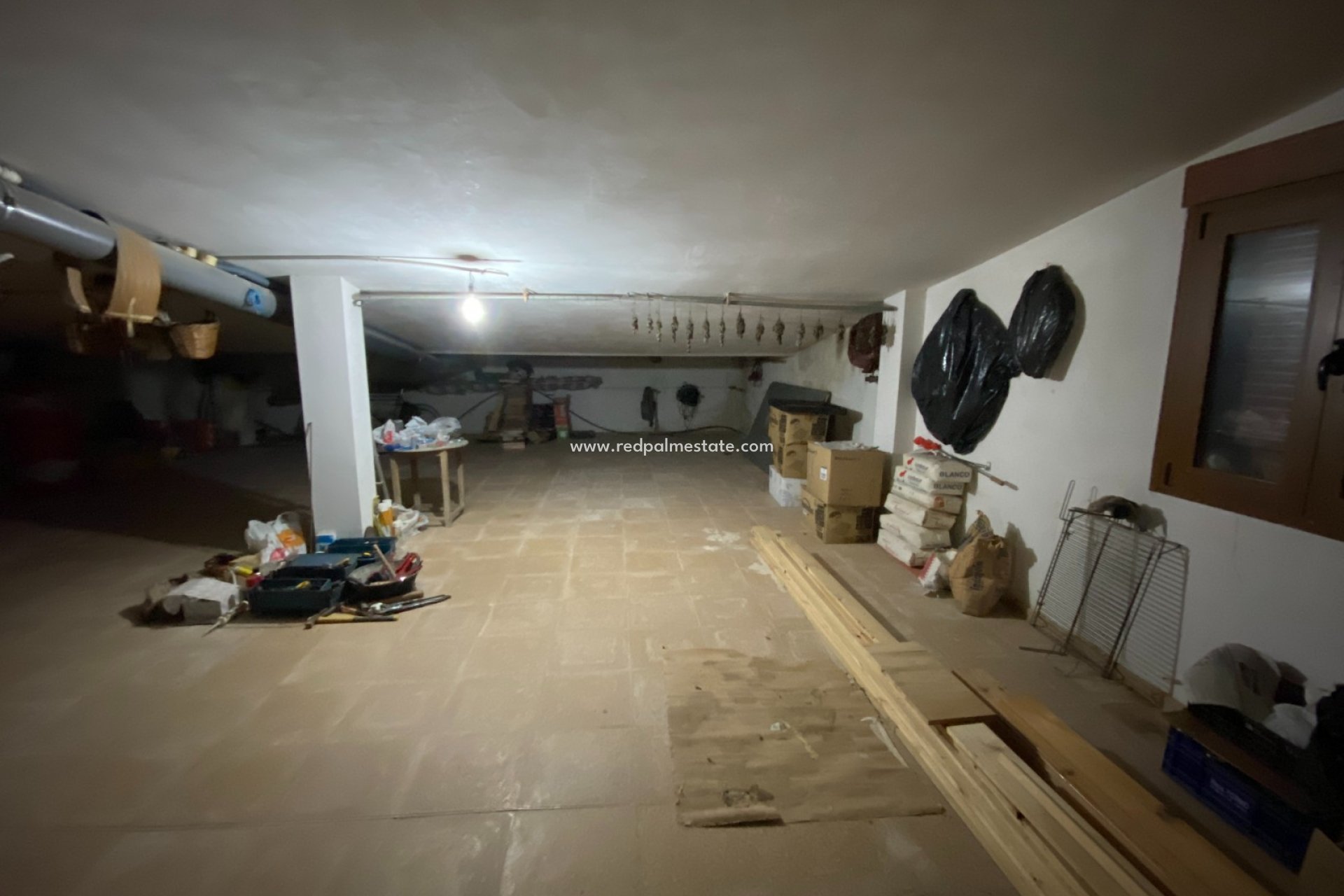 Resale - Villa -
Villena