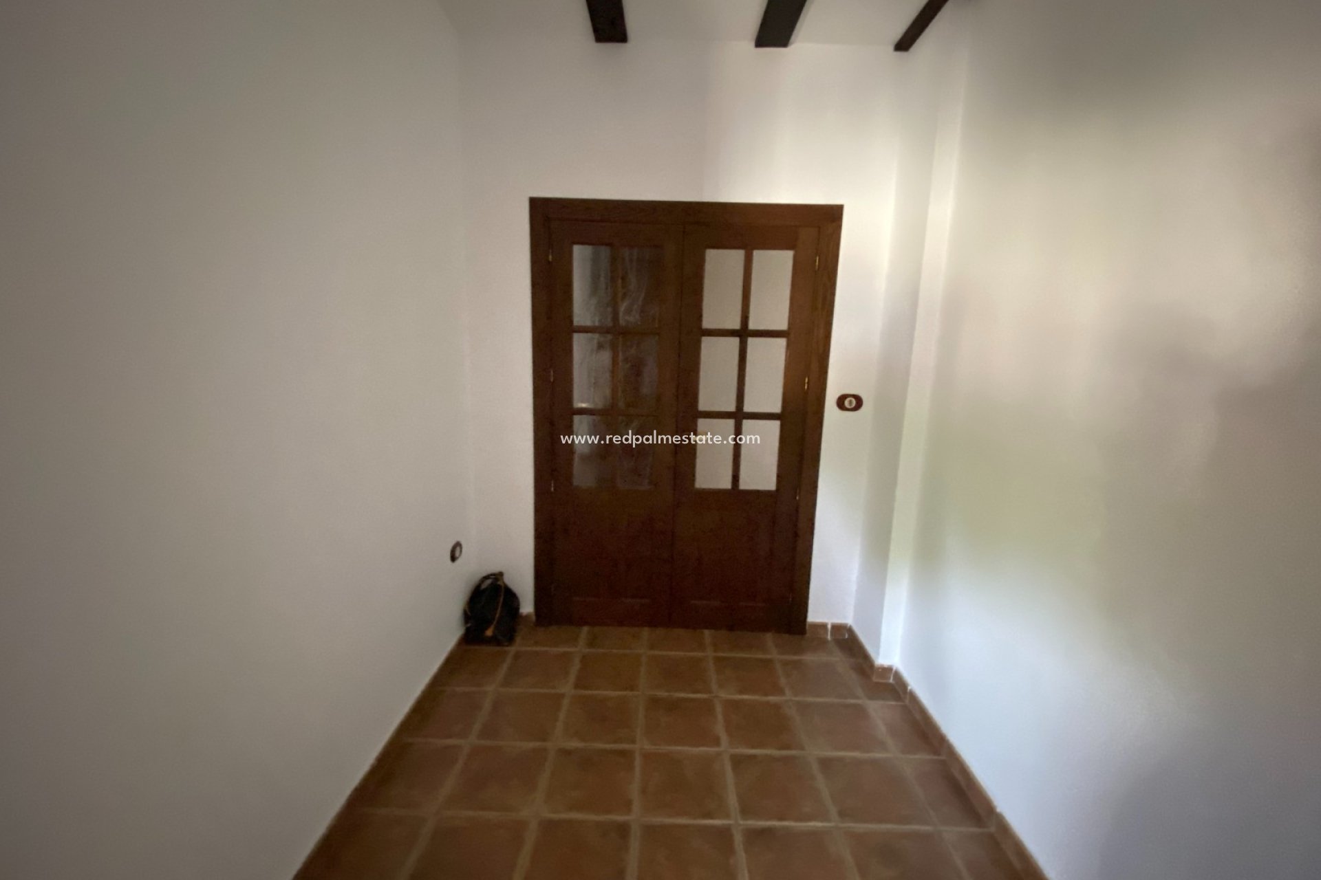 Resale - Villa -
Villena