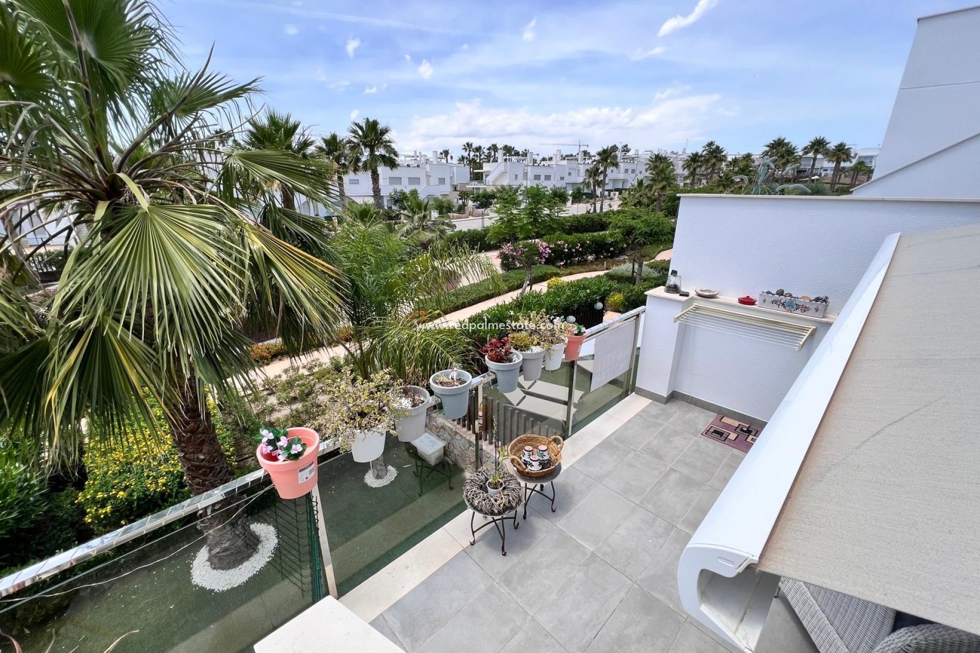 Resale - Villa -
Vistabella Golf Entre Naranjos - Inland