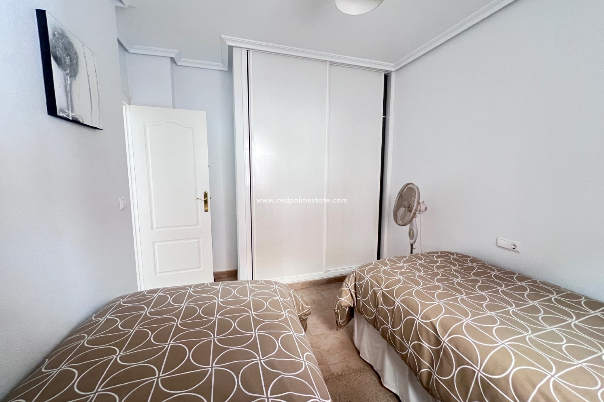 Resale - Villa -
Vistabella Golf Entre Naranjos - Inland