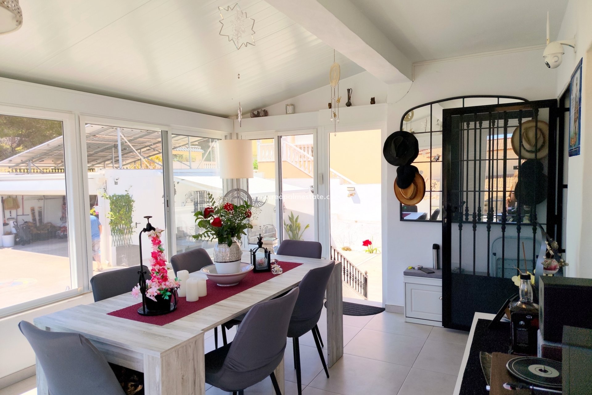 Resale - Villa -
Vistabella Golf Entre Naranjos - Inland